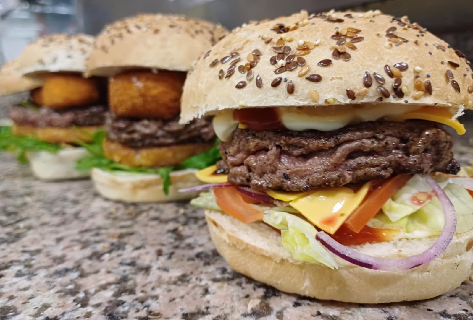 Sur place - à emporter - en livraison